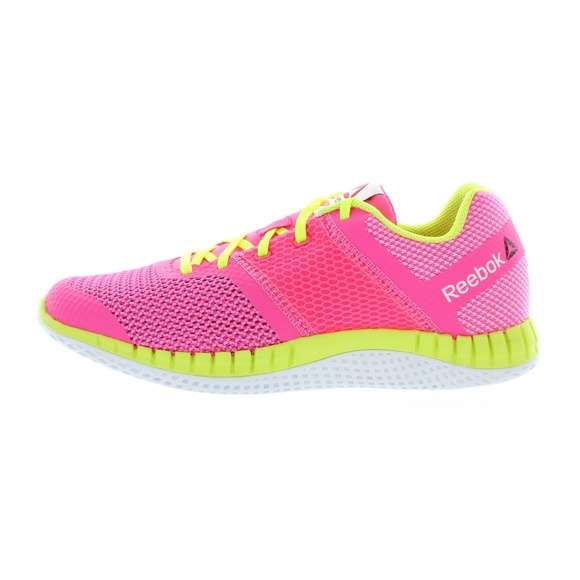 girls pink running shoes